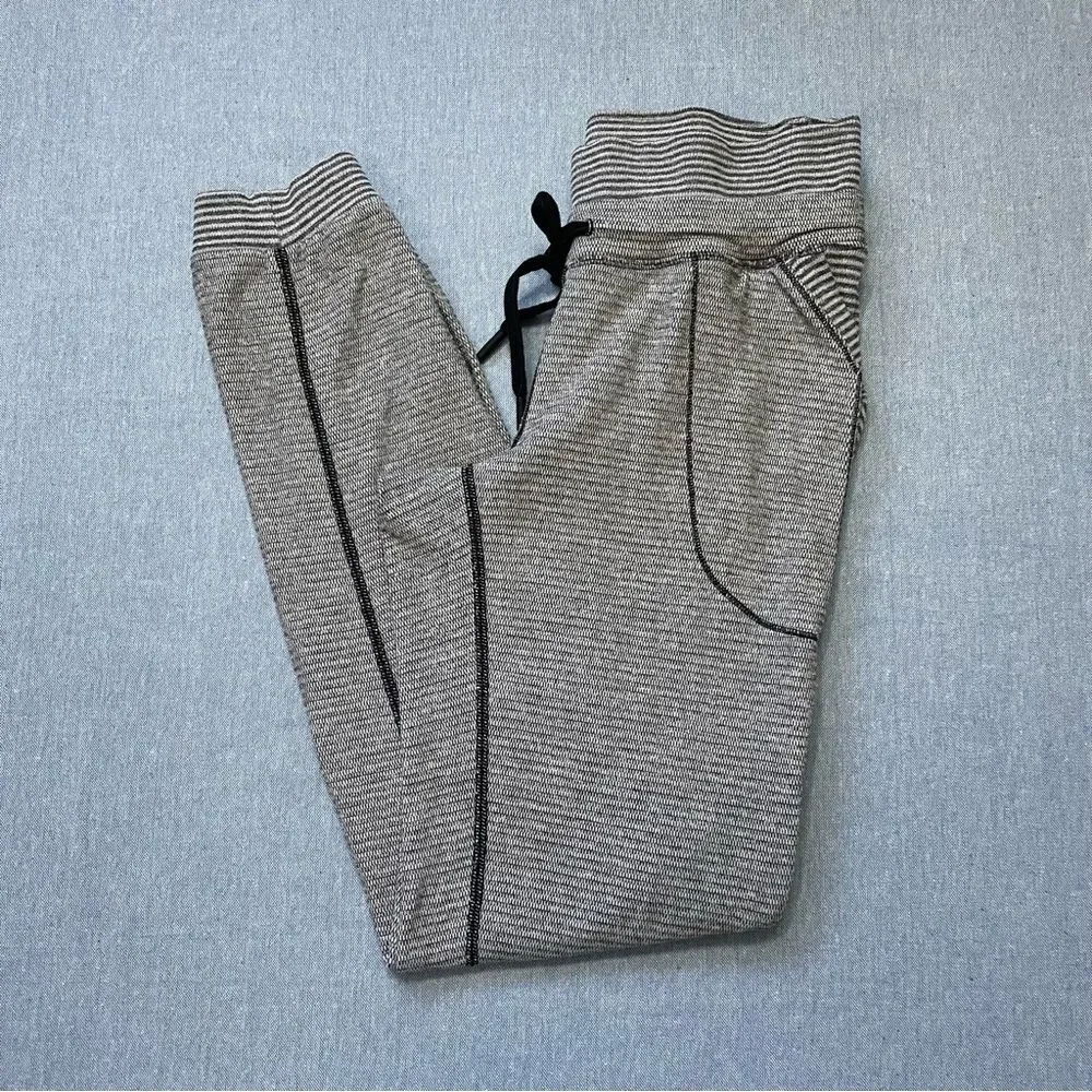 Lululemon Base Runner Pants Size 6
